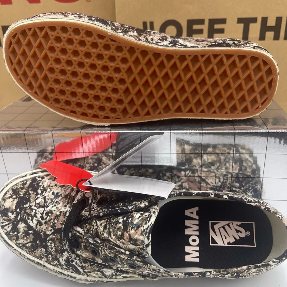 Vans WMNS Authentic
(Moma) Jackson Pollock Sneakers
VN0A2Z5|18K Abstract Black - Picture 4 of 16